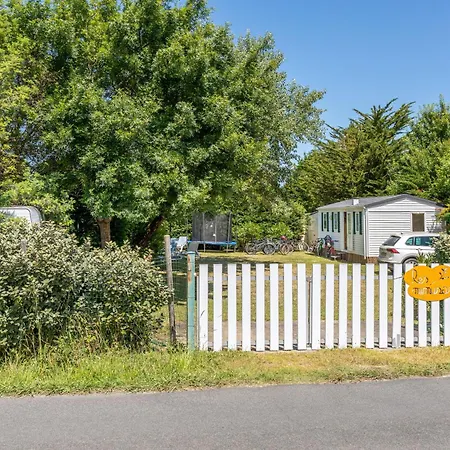 Les Mimosas - Location Familiale La Bree-les-Bains