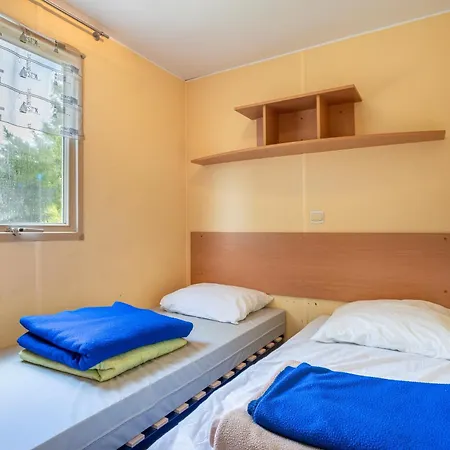 펜션 Les Mimosas - Location Familiale