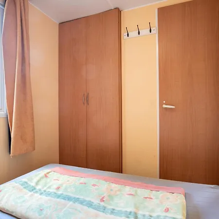 Les Mimosas - Location Familiale Holiday home *