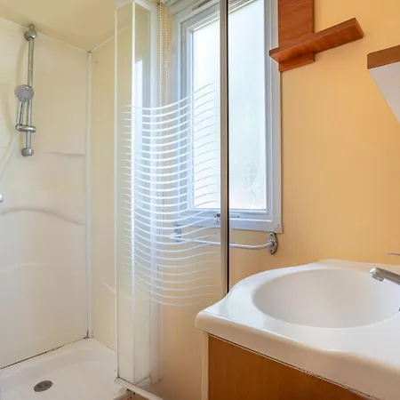 펜션 Les Mimosas - Location Familiale